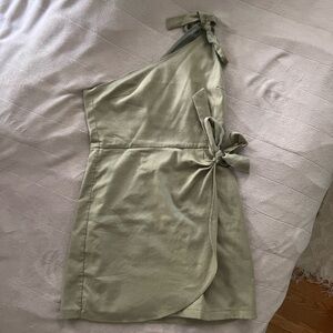 Green One Shoulder Apron Tie Mini Dress